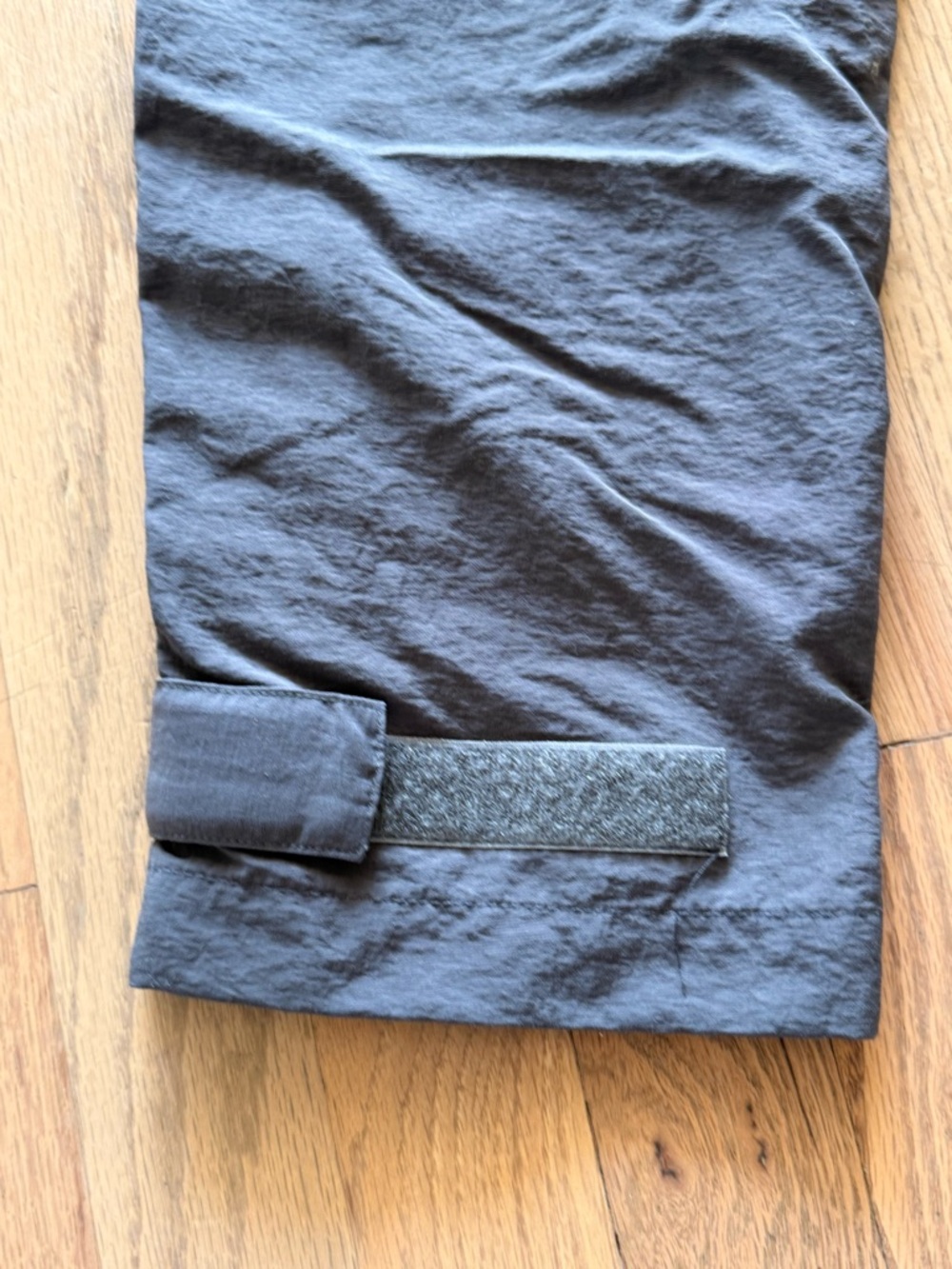 Hidden NY tech cargo pants - Picture 3 of 3